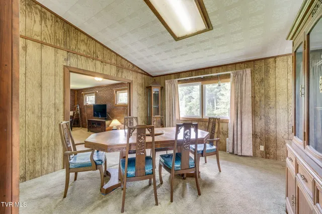 $389,000 | 212 Littrell Private Drive, Bluff City, TN 37618