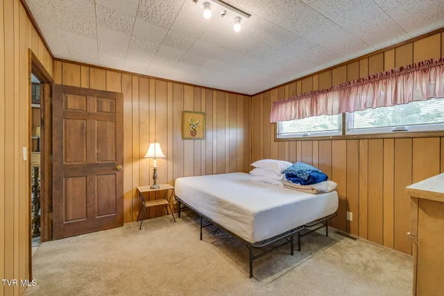 $389,000 | 212 Littrell Private Drive, Bluff City, TN 37618