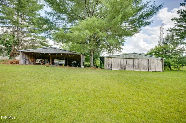 $389,000 | 212 Littrell Private Drive, Bluff City, TN 37618