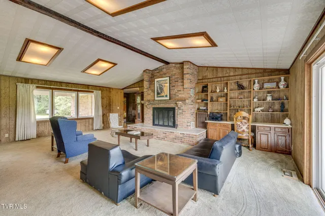 $389,000 | 212 Littrell Private Drive, Bluff City, TN 37618