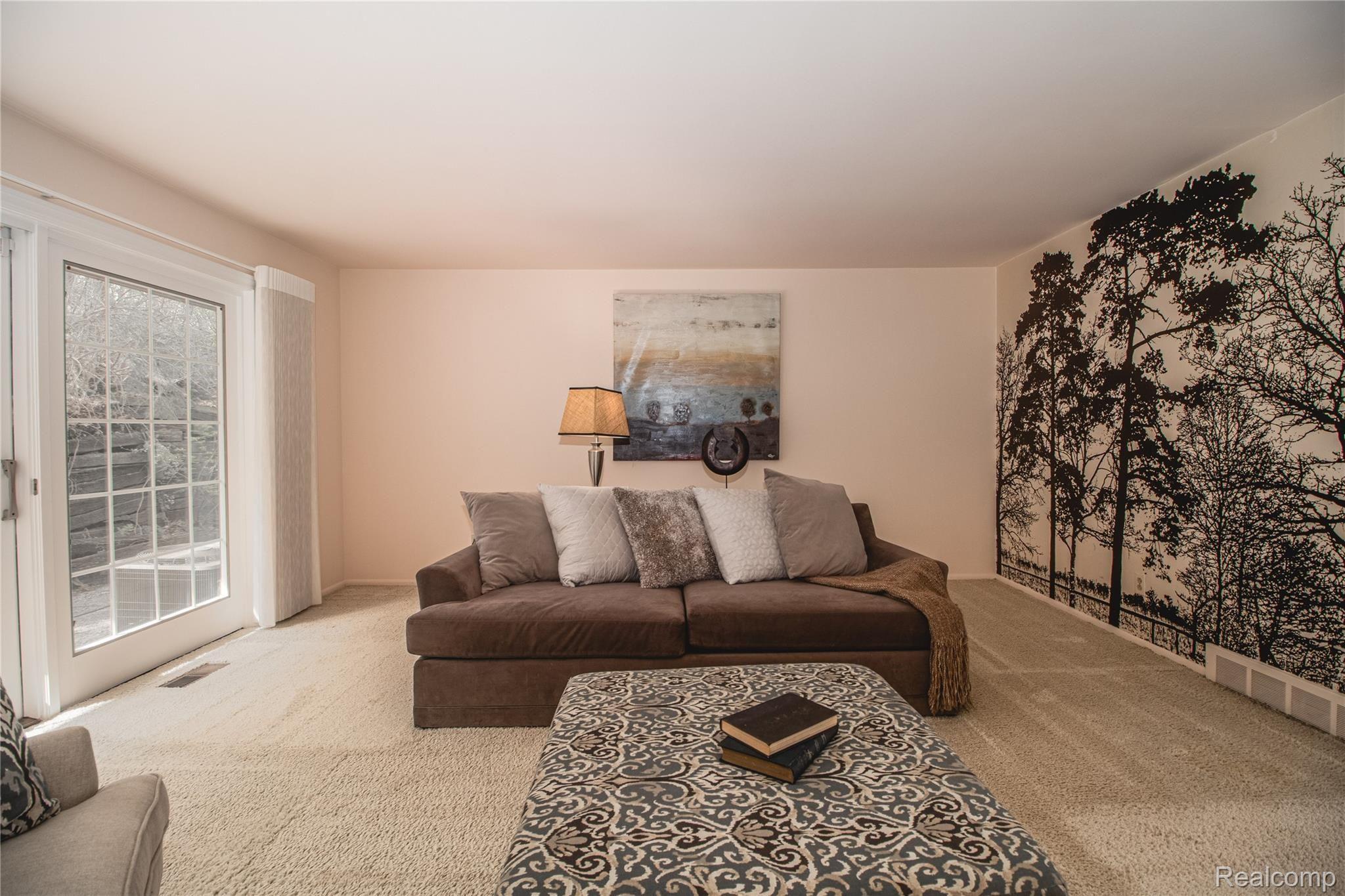2955 Devonshire Road Ann Arbor, MI 48104 - Photo 16 of 40 IMG_8132-Edit.jpg