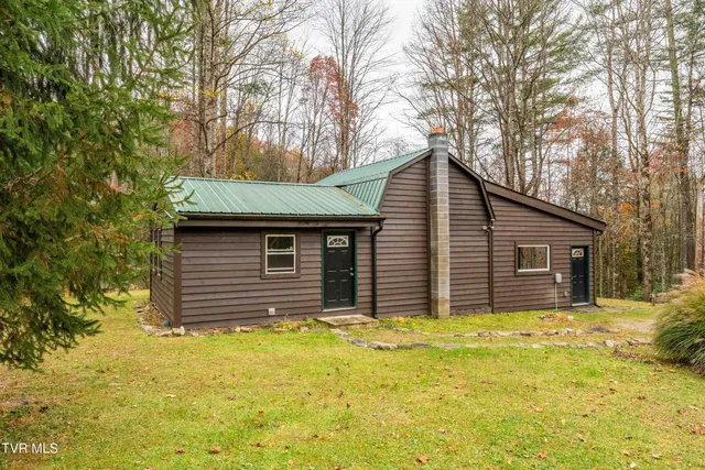 $249,000 | 533 Possum Valley Road, Mountain City, TN 37683