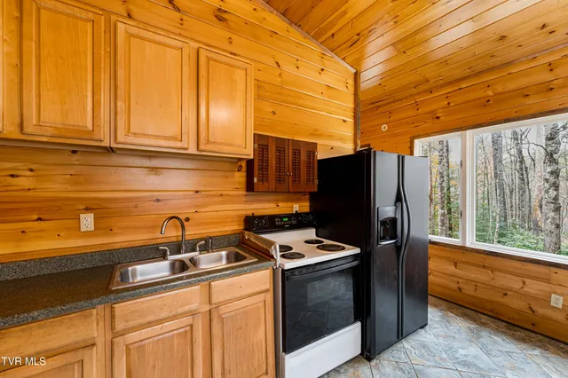 $249,000 | 533 Possum Valley Road, Mountain City, TN 37683