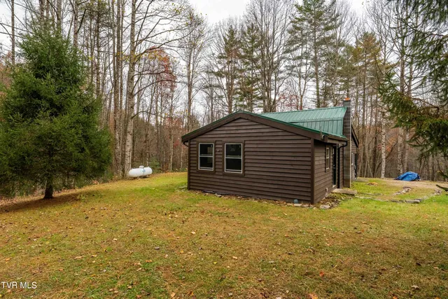 $249,000 | 533 Possum Valley Road, Mountain City, TN 37683