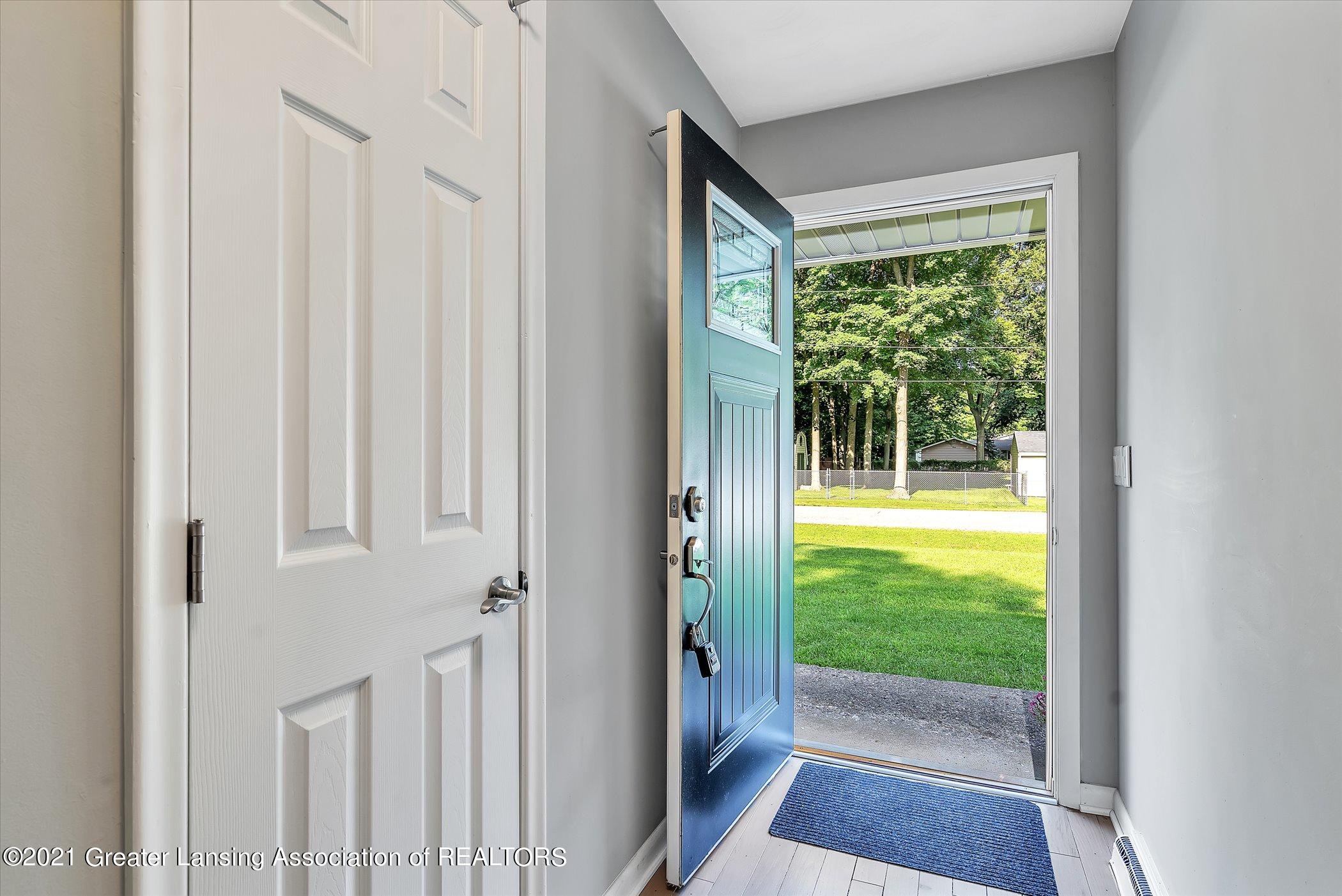 1759 Tupelo Trail Holt, MI 48842 - Photo 6 of 35 06-1759-Tupelo-Trail-WindowStill-Real-Es