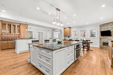$2,965,000 | 45 Bacon Street, Winchester, MA 01890