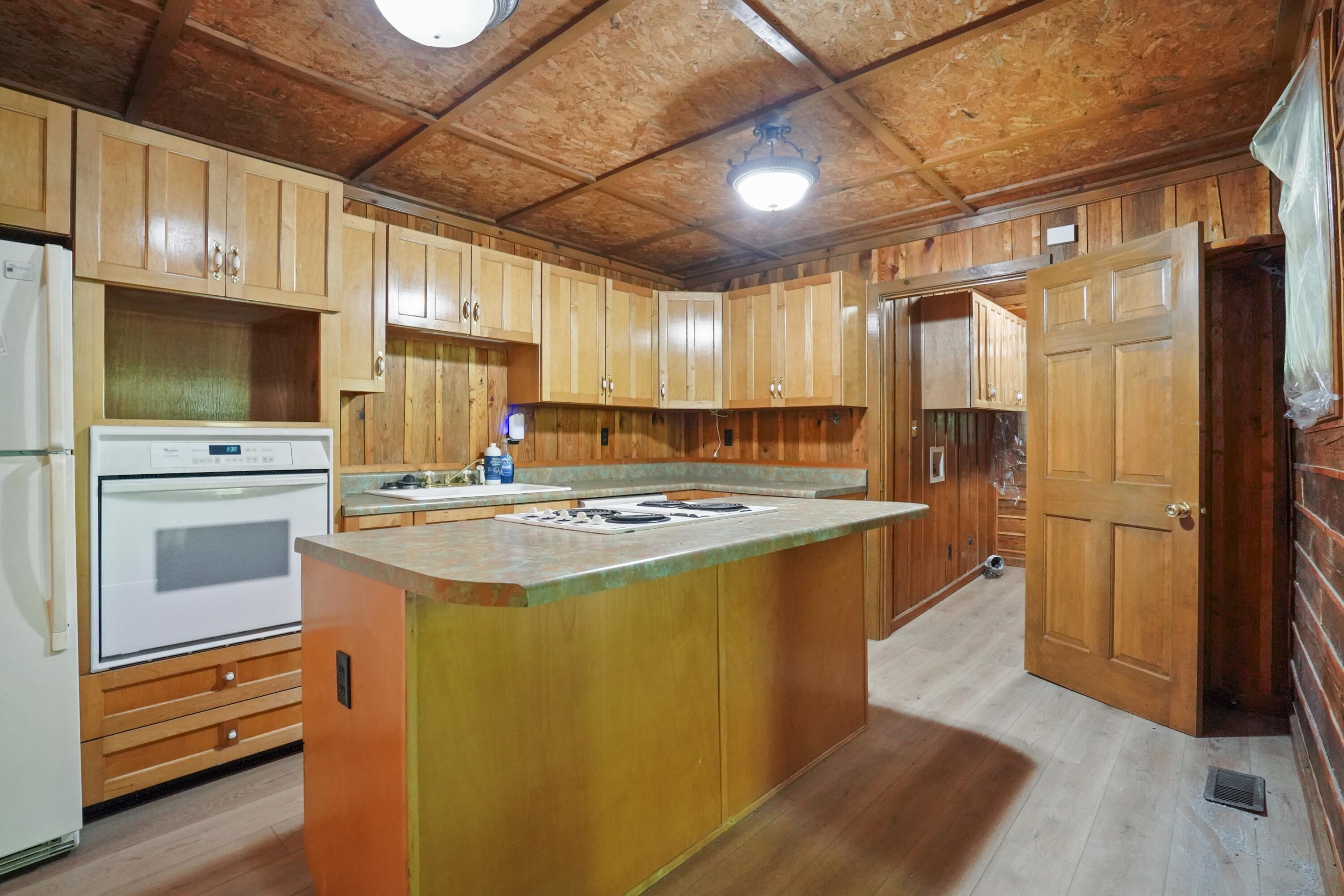 2468 Mill Springs Road Nancy, KY 42544 - Photo 12 of 35 Kitchen