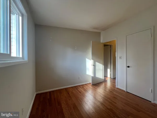 $3,400 | 609 Marcia Lane, Rockville, MD 20851