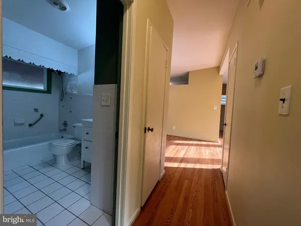 $3,400 | 609 Marcia Lane, Rockville, MD 20851