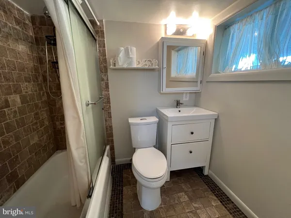 $3,400 | 609 Marcia Lane, Rockville, MD 20851