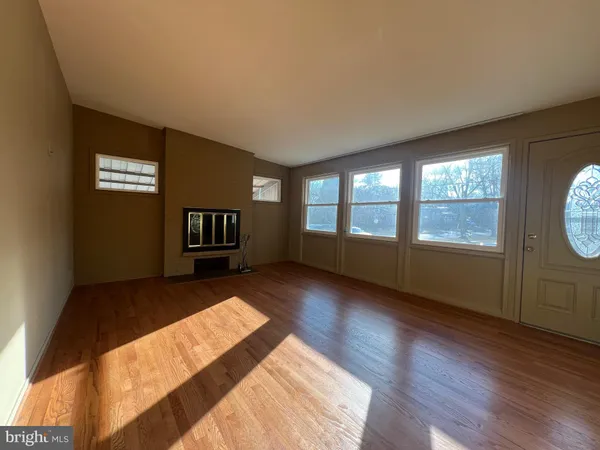 $3,400 | 609 Marcia Lane, Rockville, MD 20851