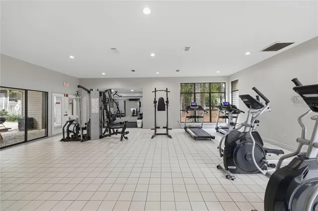 $129,900 | 111 Southeast 16th Avenue, Unit O302, Gainesville, FL 32601