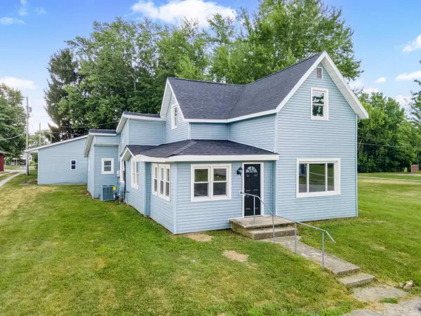 $249,000 | 117 South Barclay Street, Fairmount, IN 46928