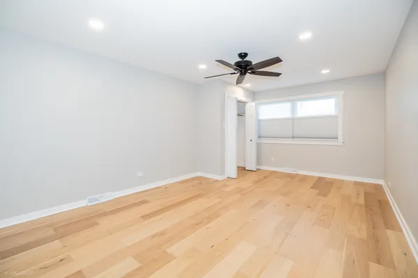 $4,700 | 339 Lincoln Avenue, Downers Grove, IL 60515