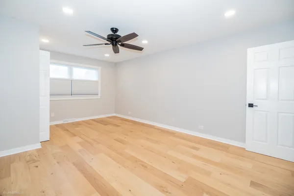 $4,700 | 339 Lincoln Avenue, Downers Grove, IL 60515