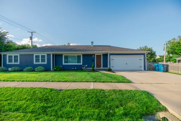$4,700 | 339 Lincoln Avenue, Downers Grove, IL 60515