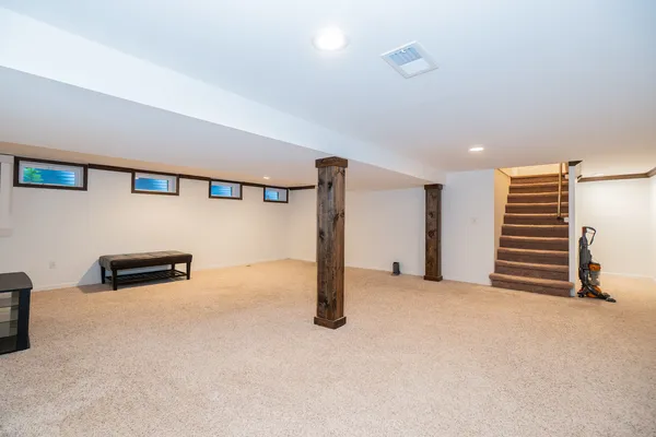 $4,700 | 339 Lincoln Avenue, Downers Grove, IL 60515