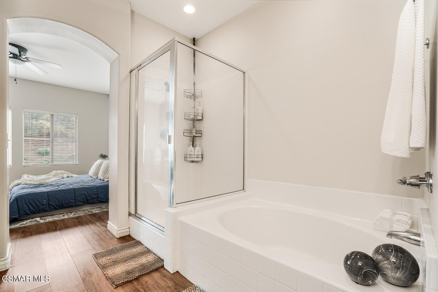 596 Fenwick Way, Unit C Simi Valley, CA 93065 - Photo 21 of 28 596 Fenwick Way Unit C Simi-large-022-02