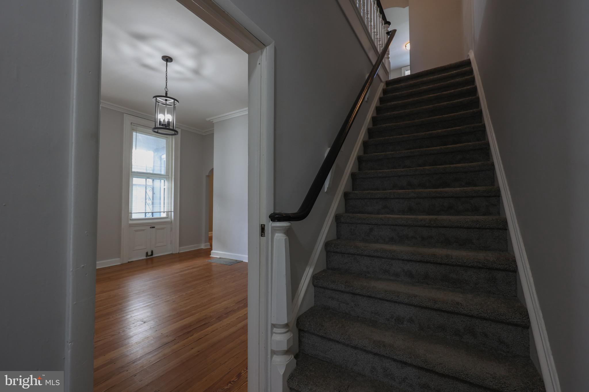 2737 Pratt Street Philadelphia, PA 19137 - Photo 3 of 29