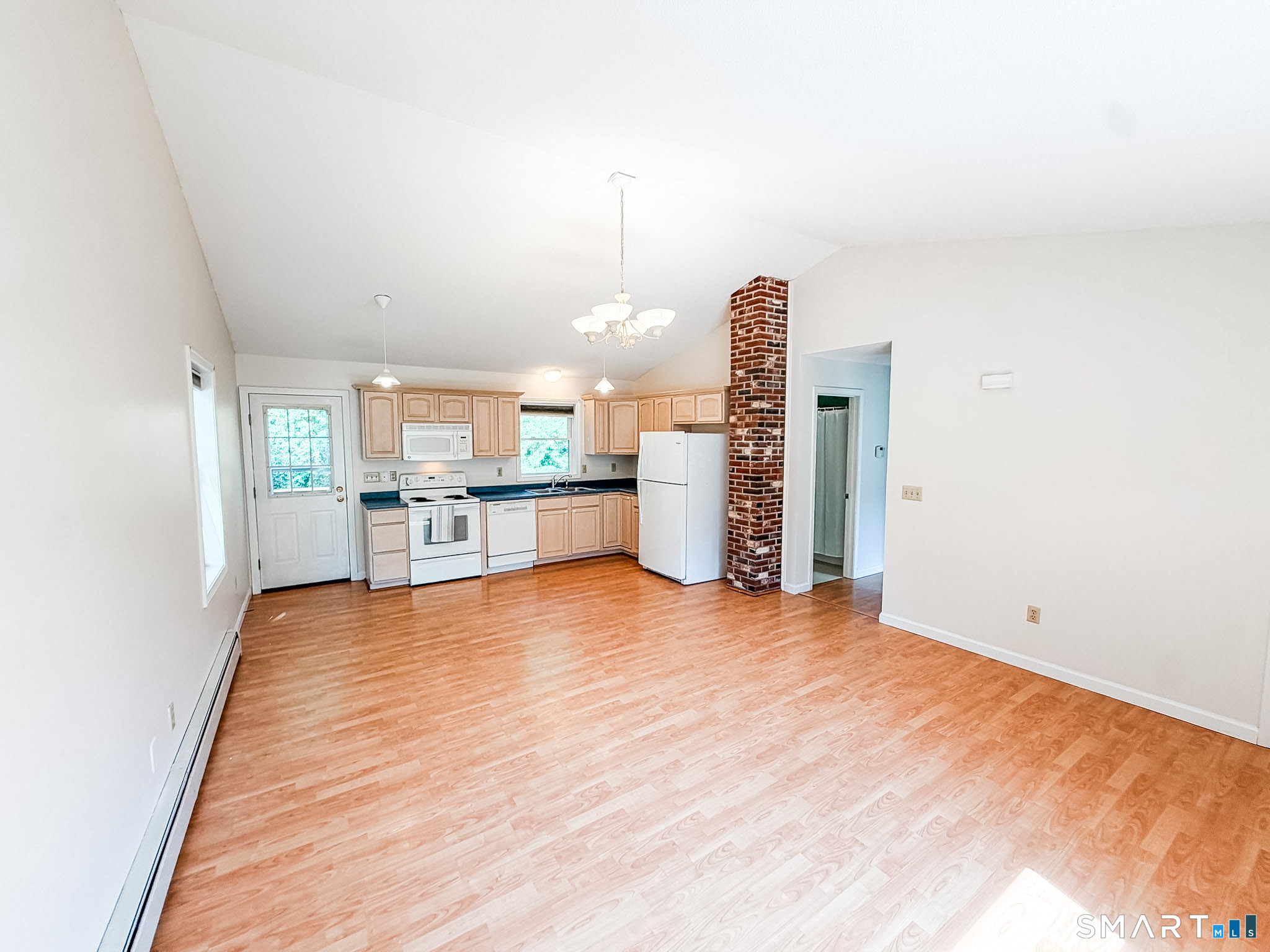 19 Nelson Street Brooklyn, CT 06234 - Photo 5 of 21