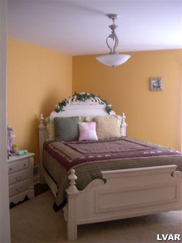 301 Fox Chase Road Stroudsburg, PA 18360 - Photo 14 of 16 Gallery Image 14