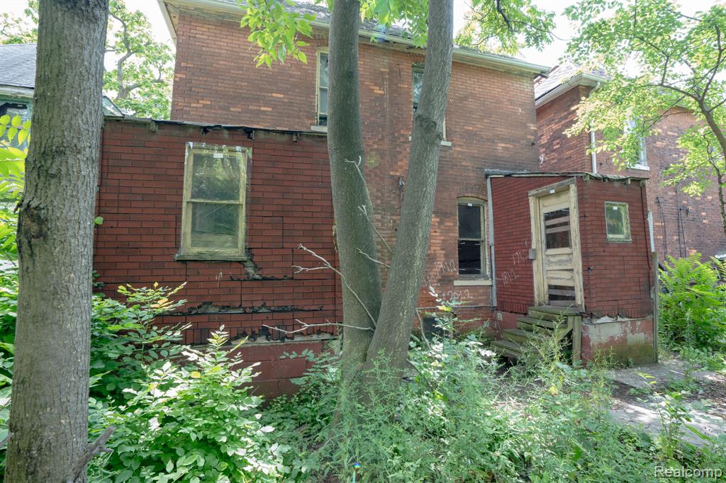 545 Rosedale Court Detroit, MI 48202 - Photo 32 of 58