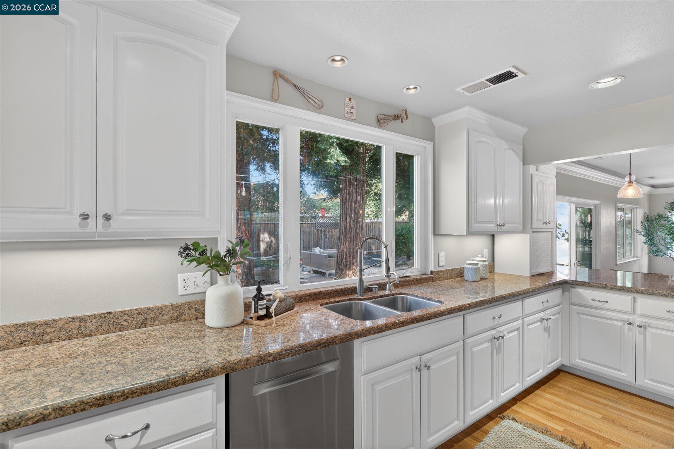 4549 Coolidge Street Concord, CA 94521 - Photo 10 of 30