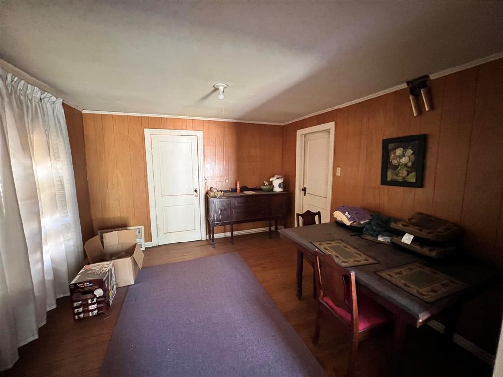 304 West Burnett Calvert, TX 77837 - Photo 12 of 36