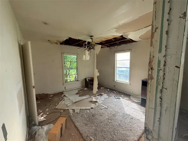 $75,000 | 304 West Burnett, Calvert, TX 77837