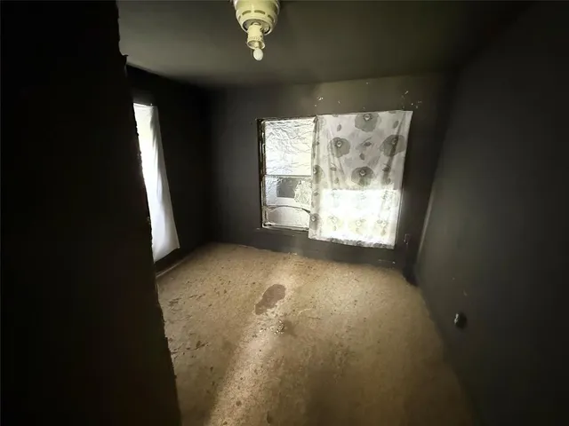 $75,000 | 304 West Burnett, Calvert, TX 77837