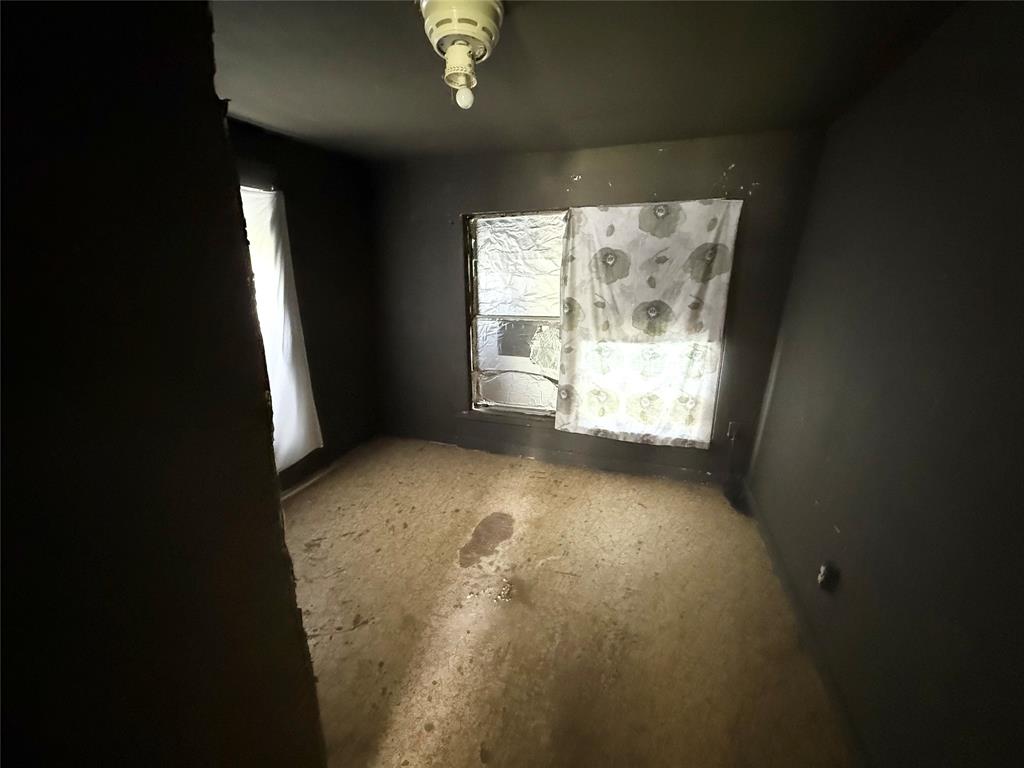 304 West Burnett Calvert, TX 77837 - Photo 33 of 36