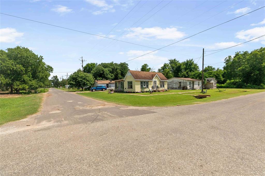 304 West Burnett Calvert, TX 77837 - Photo 35 of 36