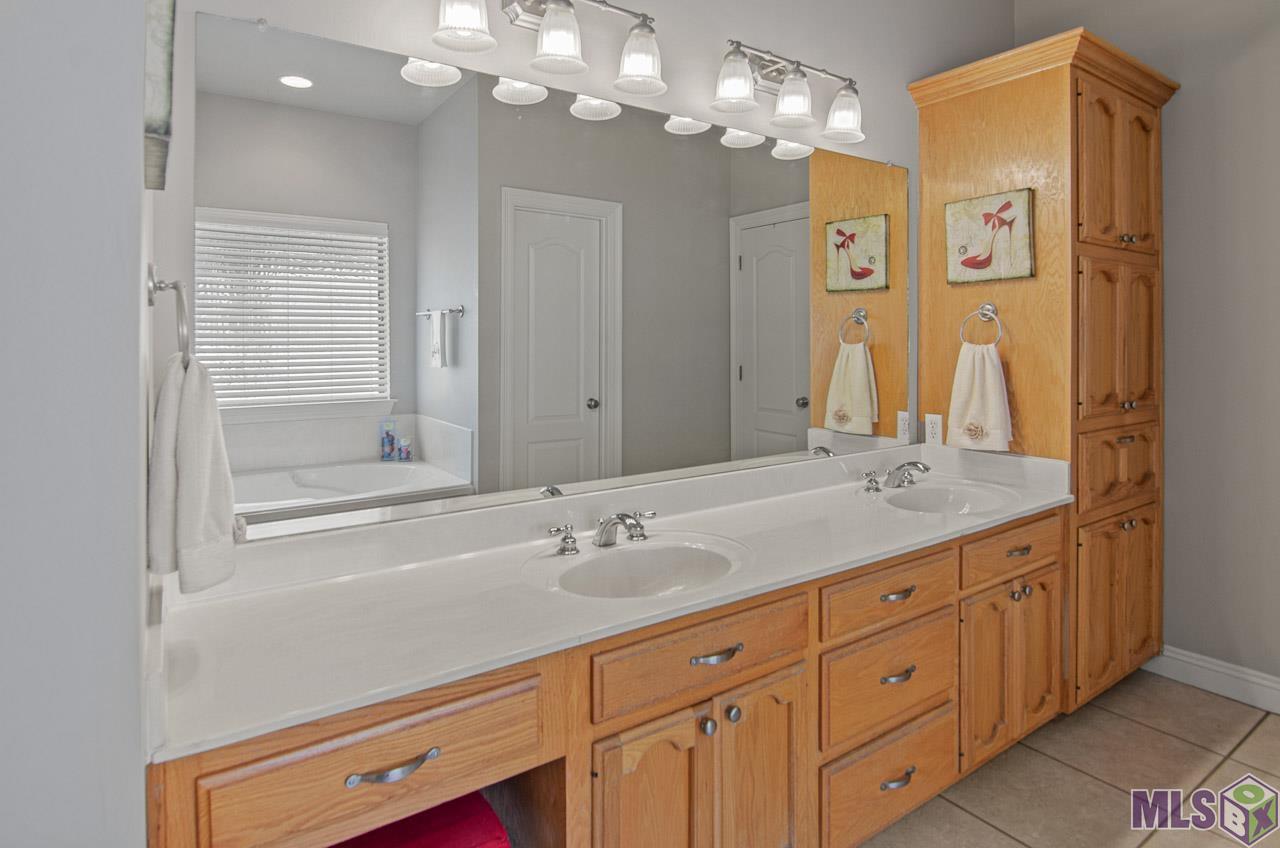 14537 Brook Spring Avenue Baton Rouge, LA 70816 - Photo 12 of 20 Gallery Image 12