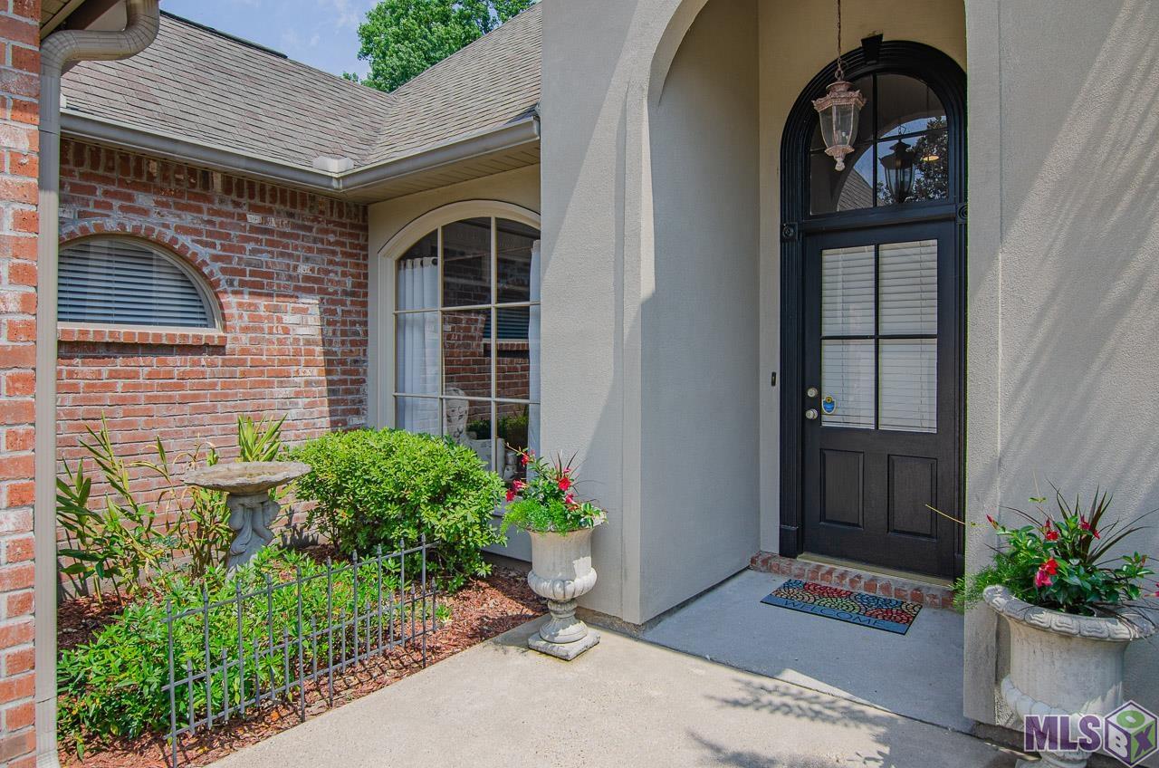 14537 Brook Spring Avenue Baton Rouge, LA 70816 - Photo 3 of 20 Gallery Image 3