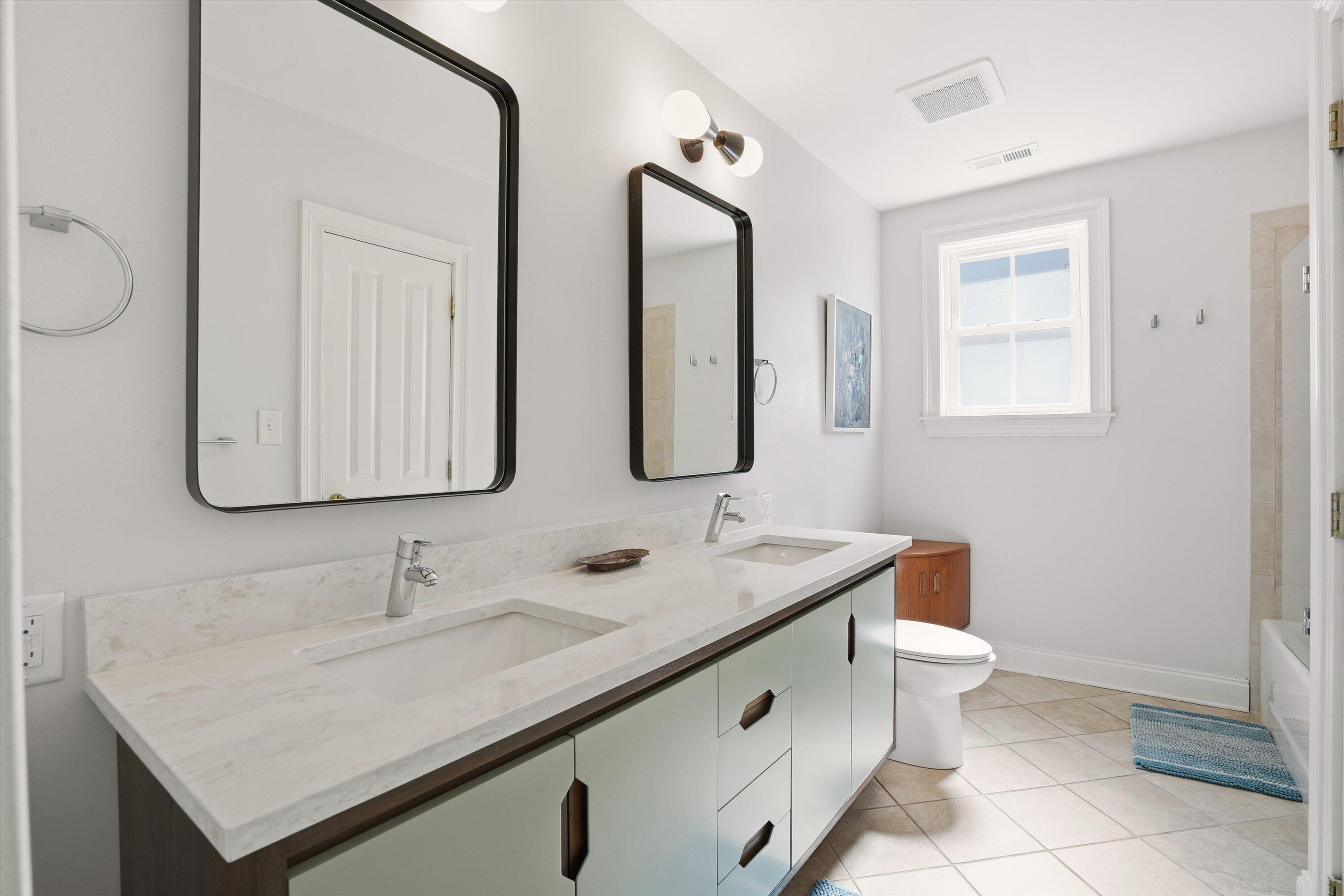 535 Rutledge Avenue Charleston, SC 29403 - Photo 29 of 43 36-043_DSC04713_1