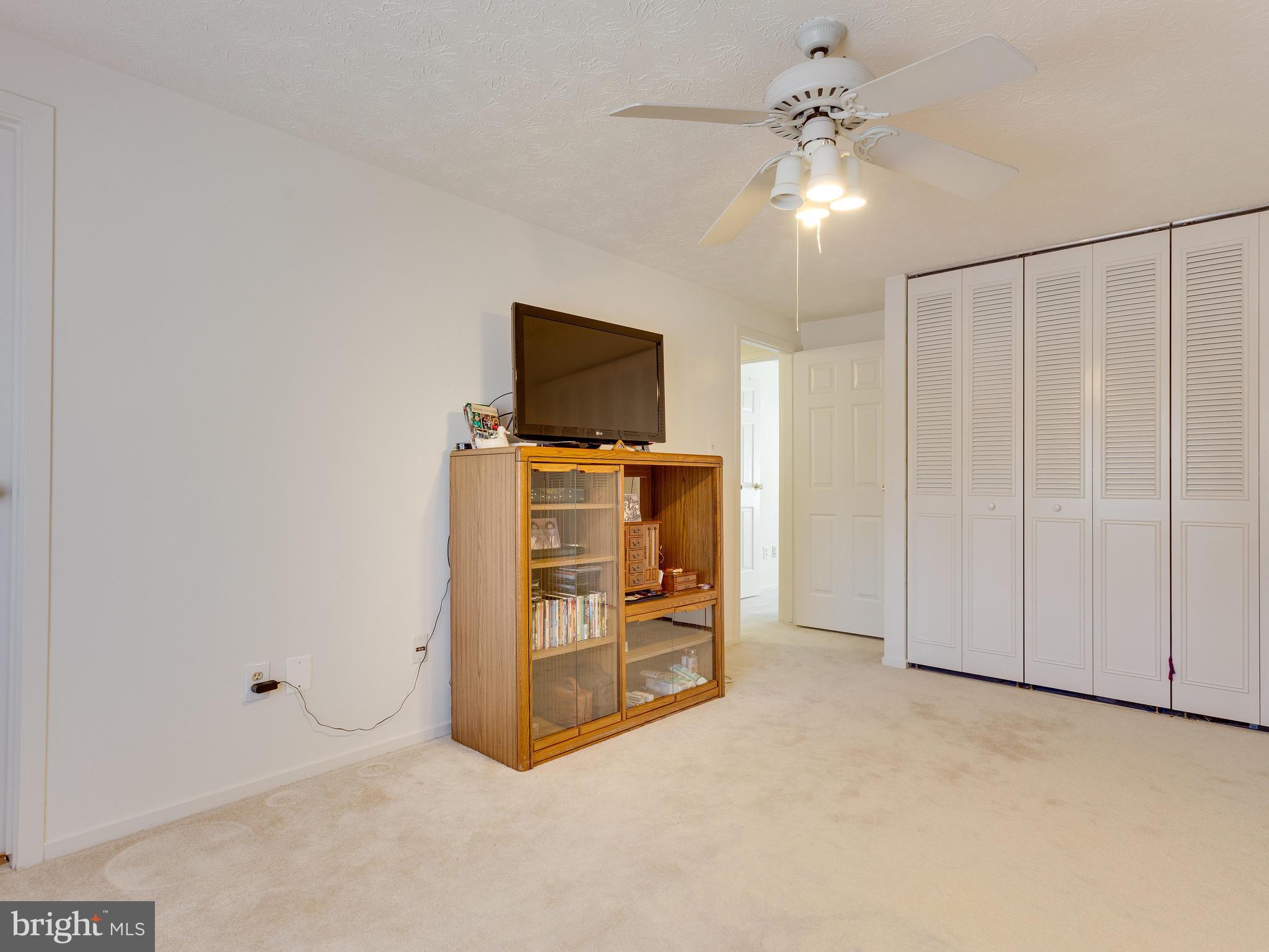 6107 Mantle Road Burke, VA 22015 - Photo 23 of 30 Bedroom (Master)