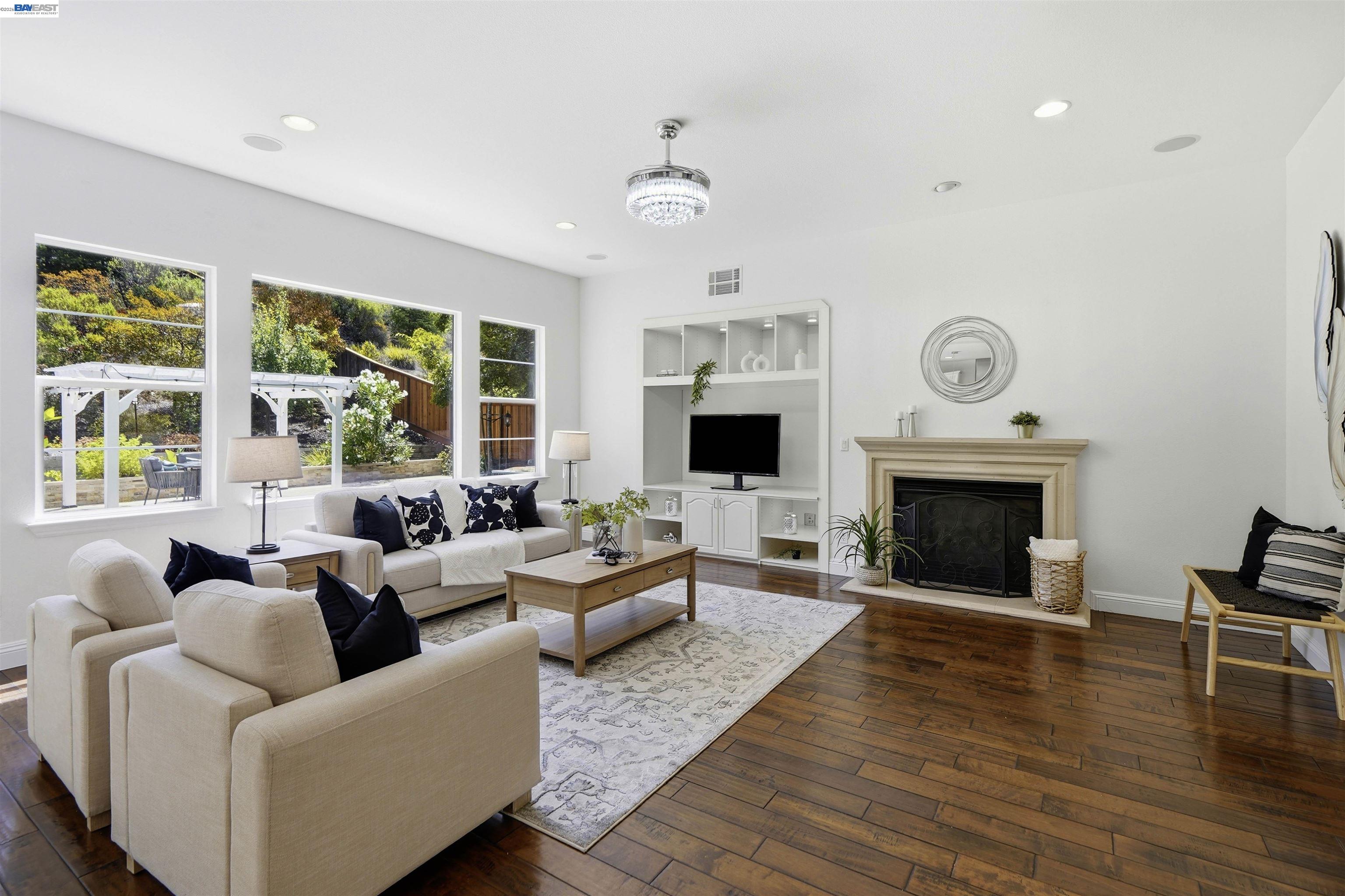 3923 Jamie Place San Ramon, CA 94582 - Photo 13 of 96