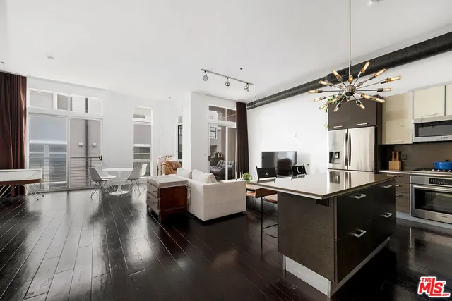 $1,010,000 | 13320 Beach Avenue, Unit 306, Marina del Rey, CA 90292