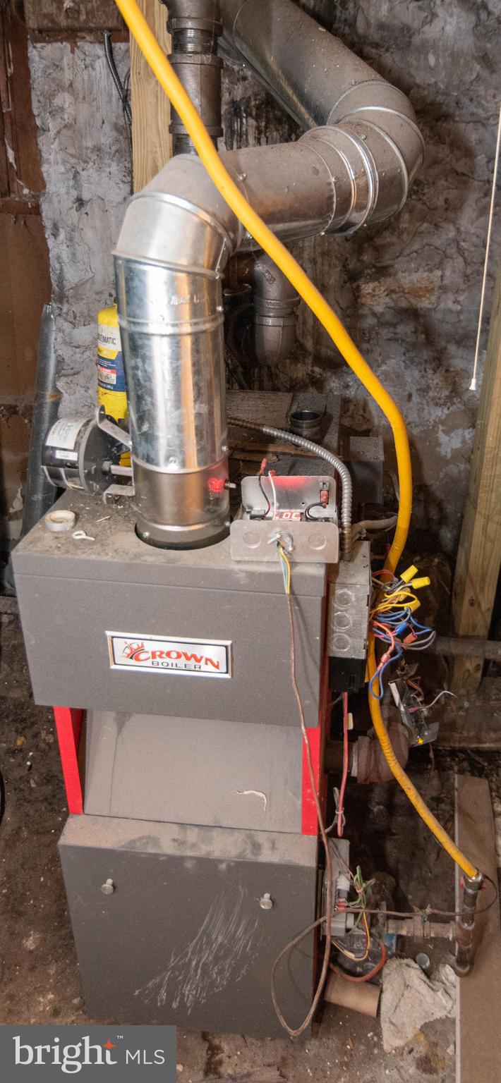 1623 Carswell Street Baltimore, MD 21218 - Photo 12 of 18