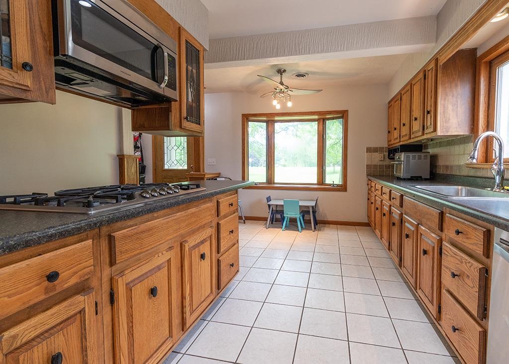 11836 Coon Hunters Road Blue Grass, IA 52726 - Photo 17 of 32 Gallery Image 17