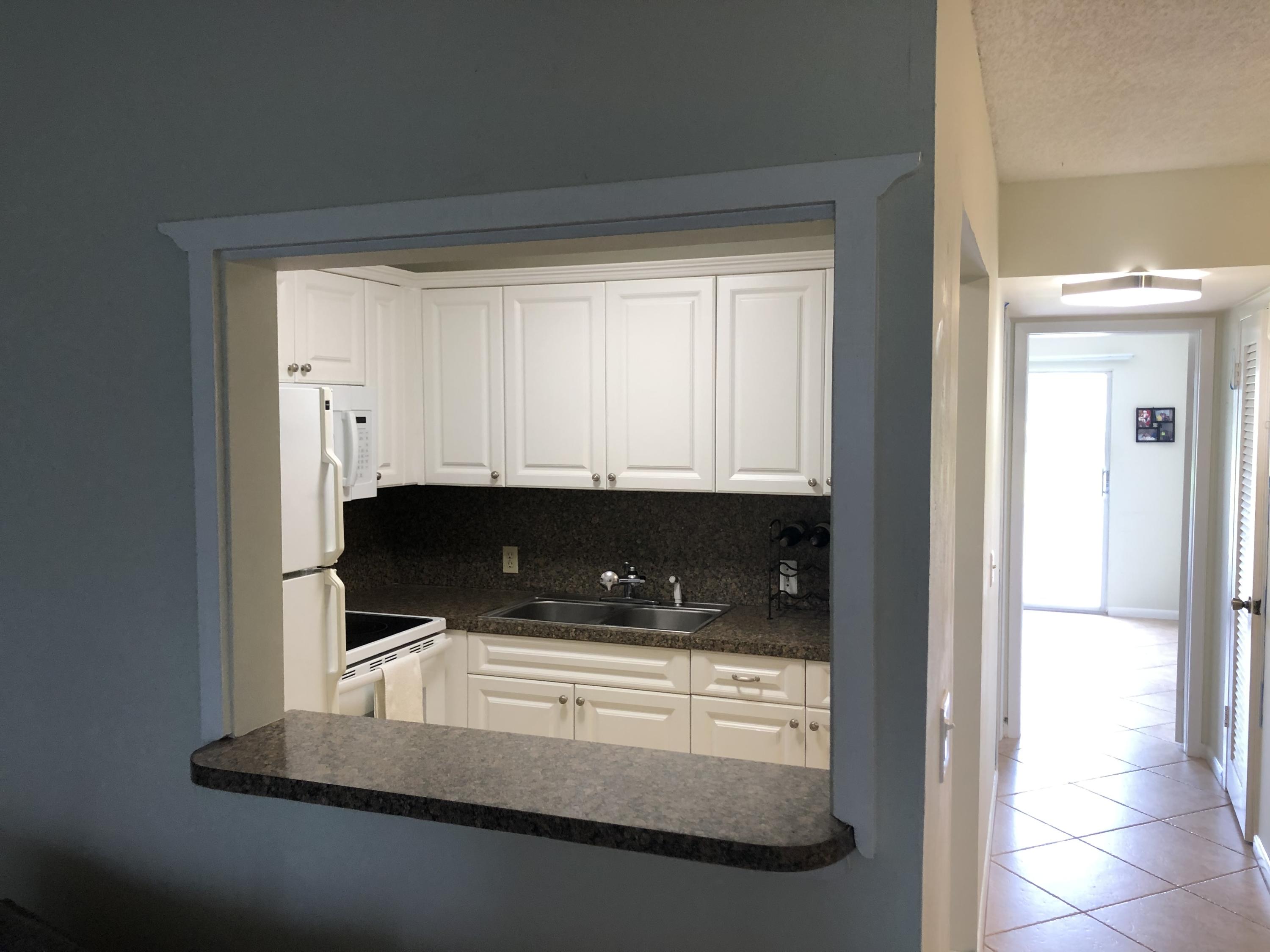 595 Fanshaw O Boca Raton, FL 33434 - Photo 13 of 21 IMG_8792