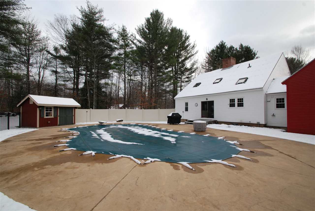 285 Stone Road Gilmanton, NH 03837 - Photo 5 of 37