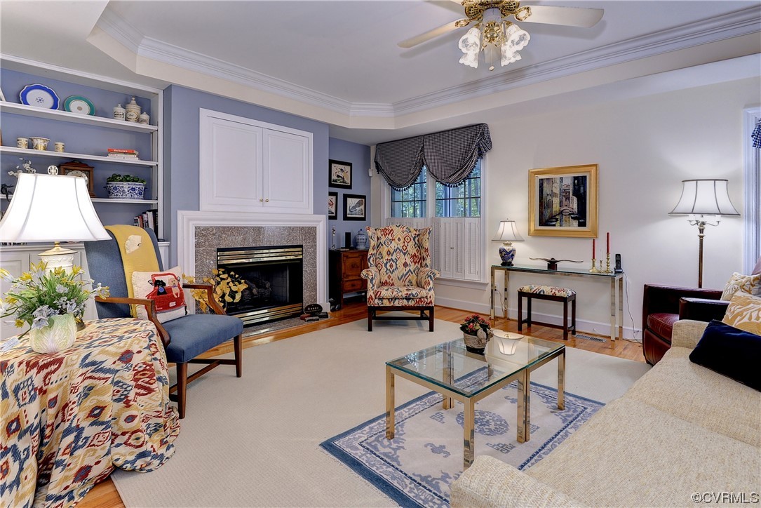109 Butler Williamsburg, VA 23188 - Photo 4 of 47 a living room with furniture and a fireplace