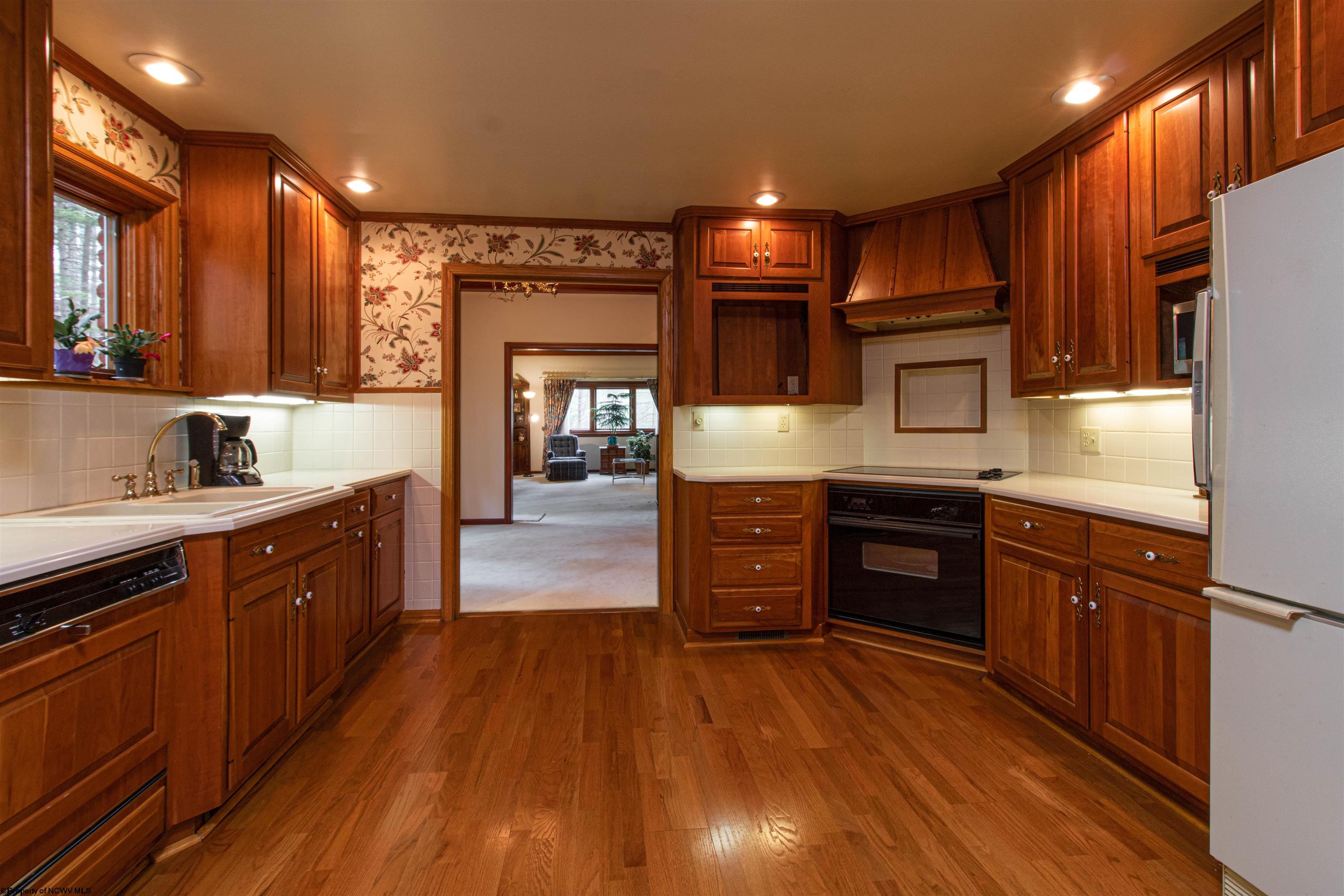 1258 Briercliff Road Bridgeport, WV 26330 - Photo 18 of 25 Gallery Image 18