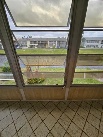 $98,500 | 111 Lyndhurst East, Unit 111, Deerfield Beach, FL 33442