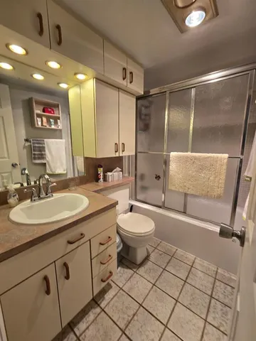 $98,500 | 111 Lyndhurst East, Unit 111, Deerfield Beach, FL 33442