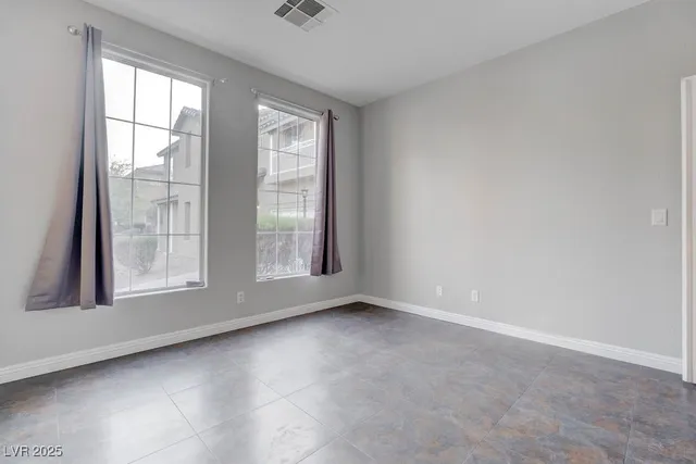 $2,700 | 3637 Pinnate Drive, Las Vegas, NV 89147