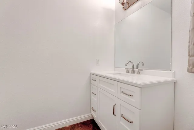 $2,700 | 3637 Pinnate Drive, Las Vegas, NV 89147