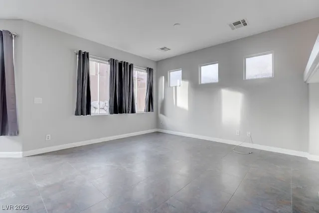 $2,350 | 3637 Pinnate Drive, Las Vegas, NV 89147
