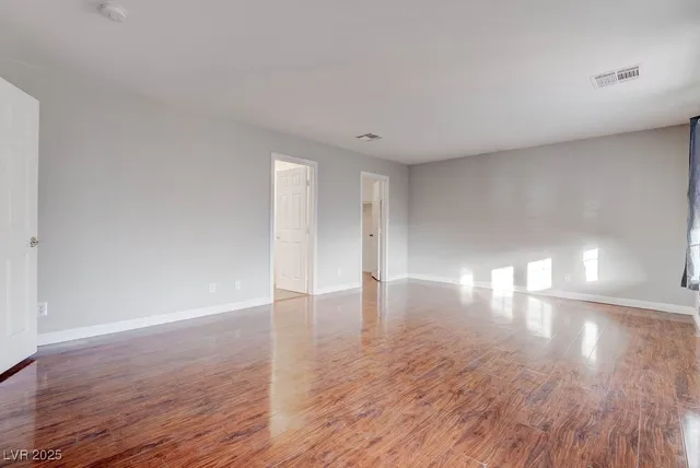 $2,700 | 3637 Pinnate Drive, Las Vegas, NV 89147